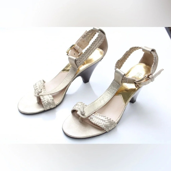 Michael Kors T strap heeled sandals - Picture 14 of 14